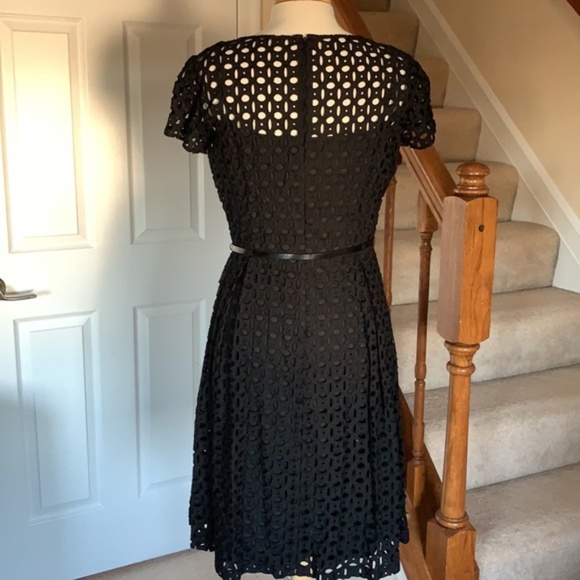 Ellen Tracy black belted eyelet dress with lining - Picture 8 of 10